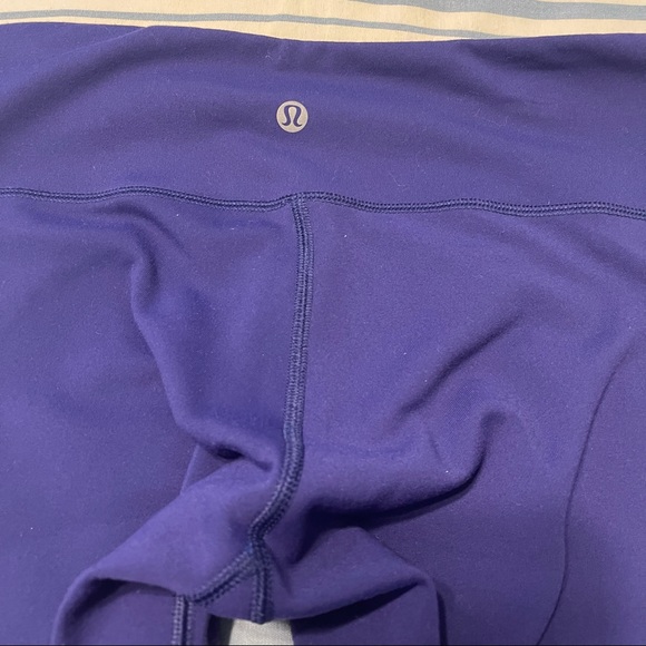 Lululemon Wunder Under Crop Reversible Blue size 6 - Picture 10 of 11